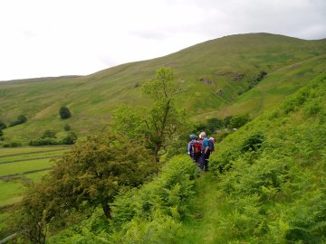 Dropping down to Dowthwaitehead